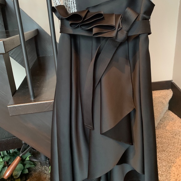 CARMEN MARC VALVO COUTURE Infusion Ruffle - Picture 2 of 8